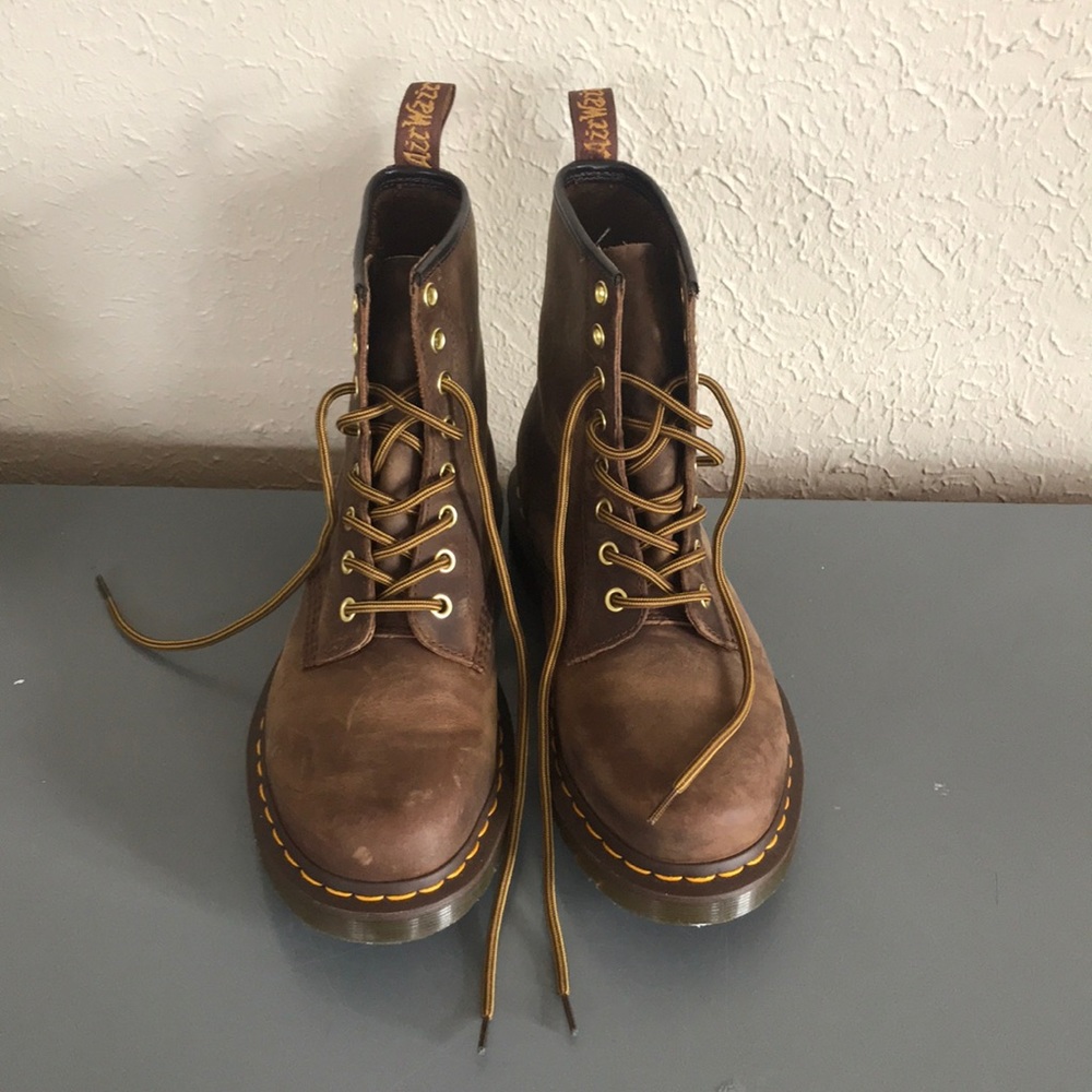 Dr. Martens 1460 brown leather boots US size 7